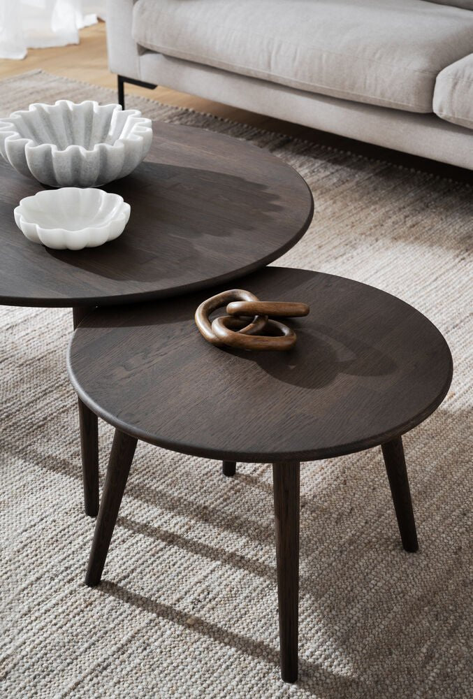 Tompkins Soffbord Brun Ek Ø90 | Rowico Home | 7340126582060 | 128012 | Maessing Interiör