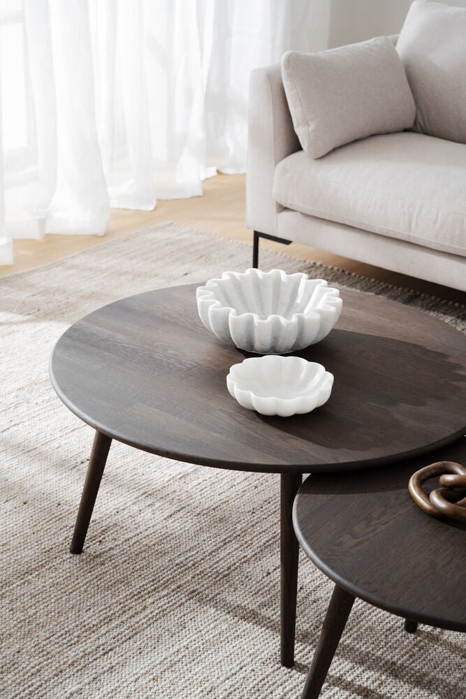 Tompkins Soffbord Brun Ek Ø90 | Rowico Home | 7340126582060 | 128012 | Maessing Interiör