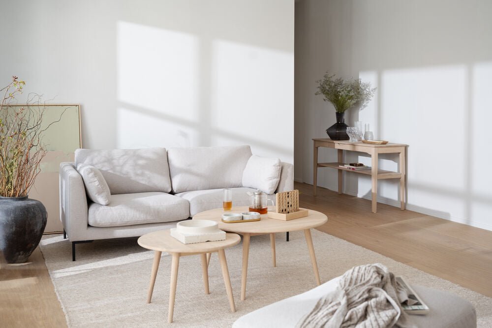 Tompkins Soffbord Vitpigmenterad Ek Ø90 | Rowico Home | 7340126582053 | 128011 | Maessing Interiör
