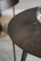 Yumi Matbord Brun Ek Ø115 | Rowico Home | 7340126565353 | 119212 | Maessing Interiör
