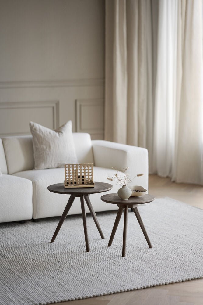 Yumi Satsbord Brun Ek Ø50+Ø40 | Rowico Home | 7340126565384 | 119215 | Maessing Interiör