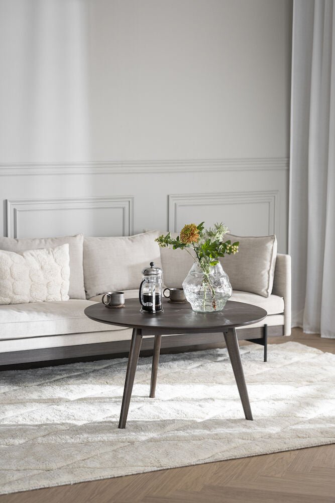 Yumi Soffbord Brun Ek Ø90 | Rowico Home | 7340126565360 | 119213 | Maessing Interiör