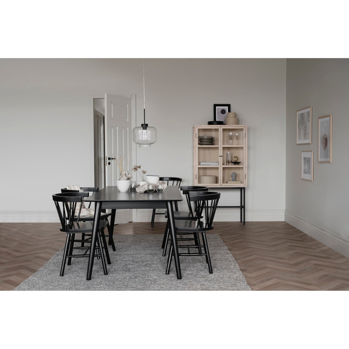 Lotta Matbord 180 Svart Rowico Home