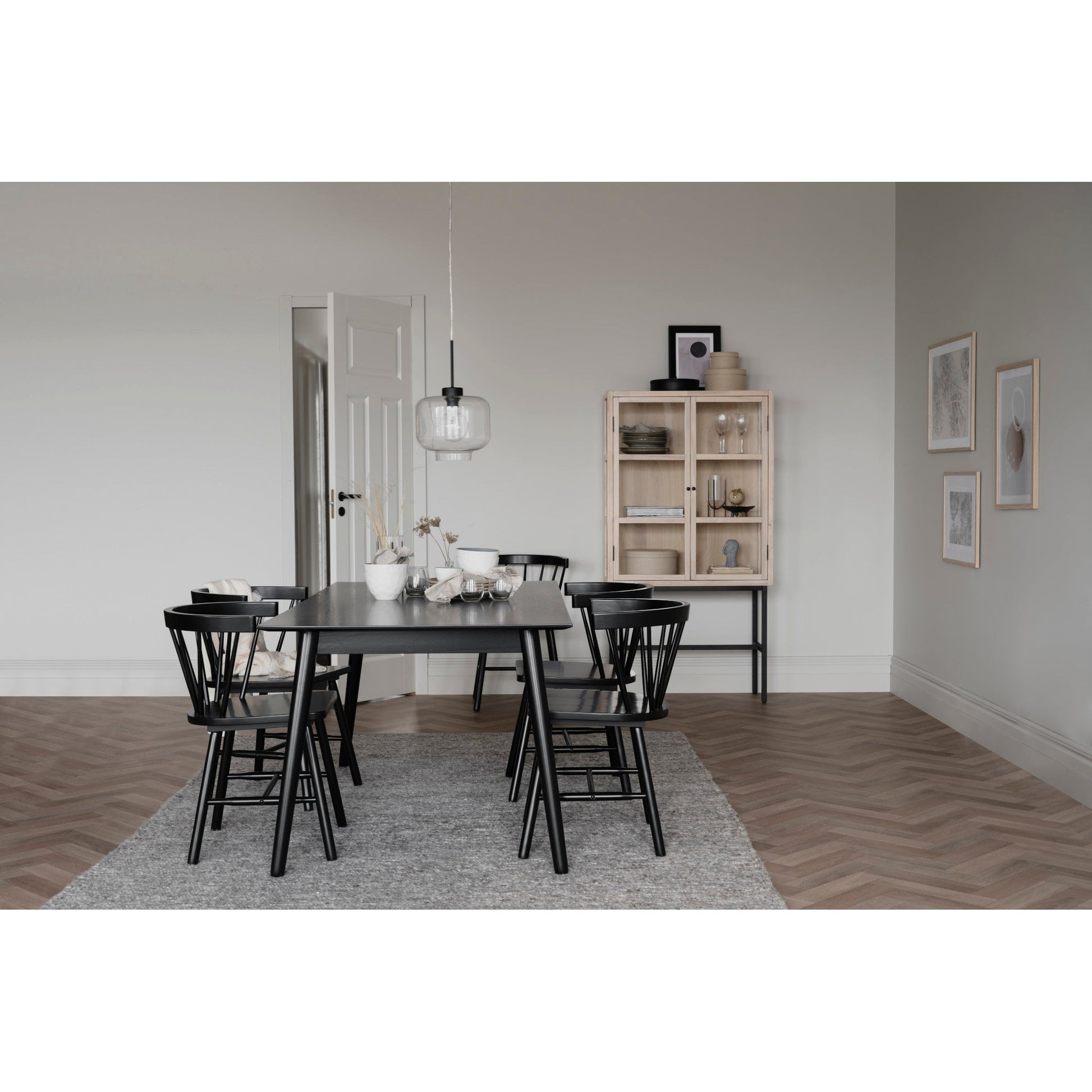 Lotta Matbord 180 Svart Rowico Home