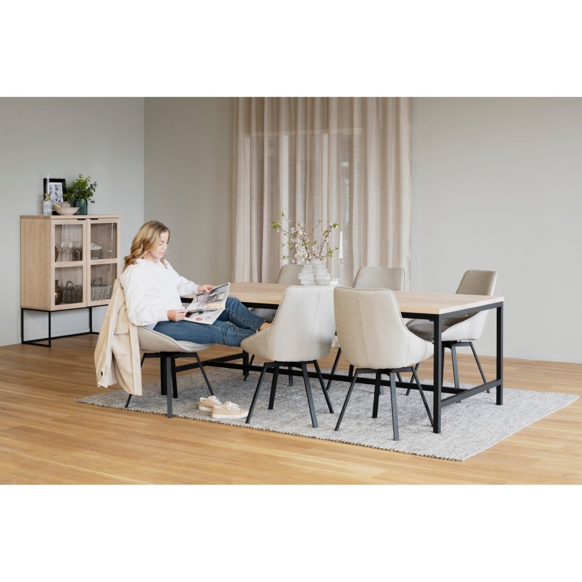 Alison Stol Beige/Svart | Rowico Home | 7340126585719 | 118063 | Maessing Interiör