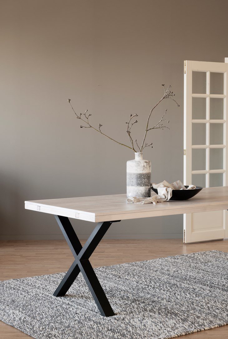 Brooklyn Matbord Vitpigmenterad/Svarta X - ben 170 | Rowico Home | 7340126547236 | 119838 | Maessing Interiör