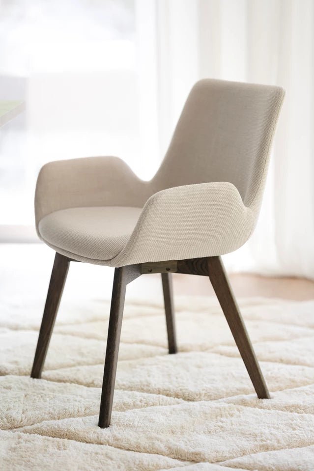 Drimsdale Karmstol Beige/Brun | Rowico Home | 7340126554982 | 120806 | Maessing Interiör