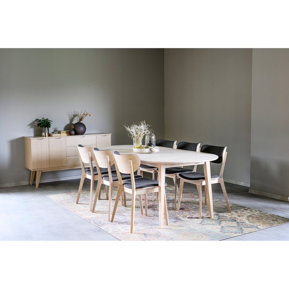 Filippa Matbord Ovalt 170/210 Vitpigmenterad Ek | Rowico Home | 7340126527474 | 117629 | Maessing Interiör