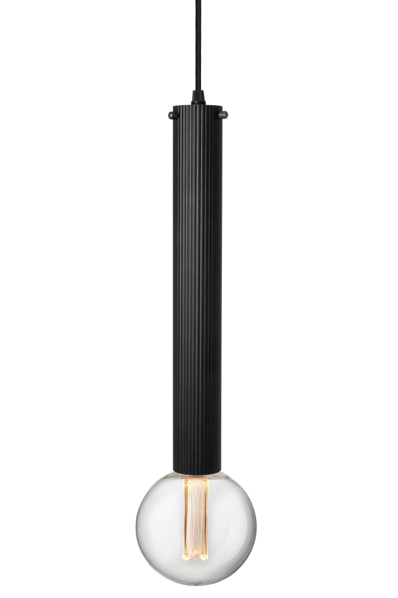 Hubble 38 Pendellampa Svart | Globen Lighting | 7319434533118 | 453311 | Maessing Interiör