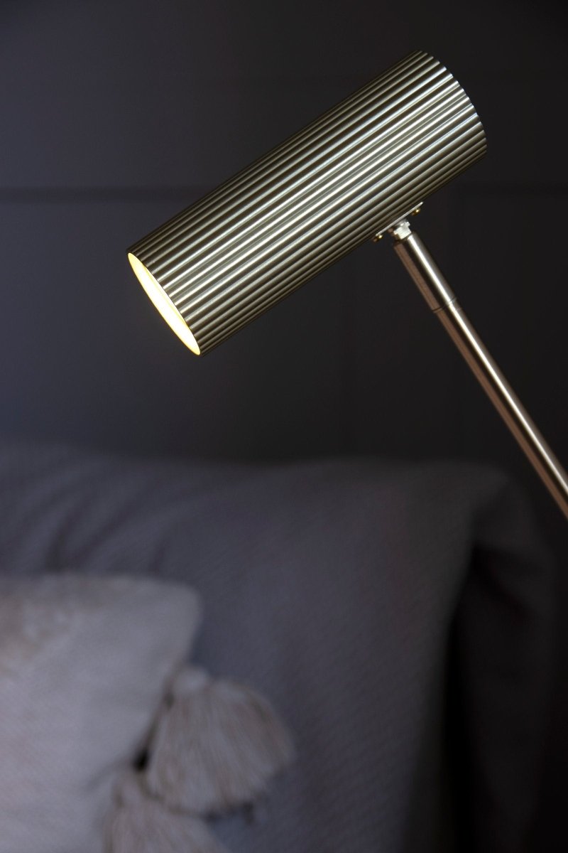 Hubble Read Bordslampa Mässing | Globen Lighting | 7319434233650 | 423365 | Maessing Interiör