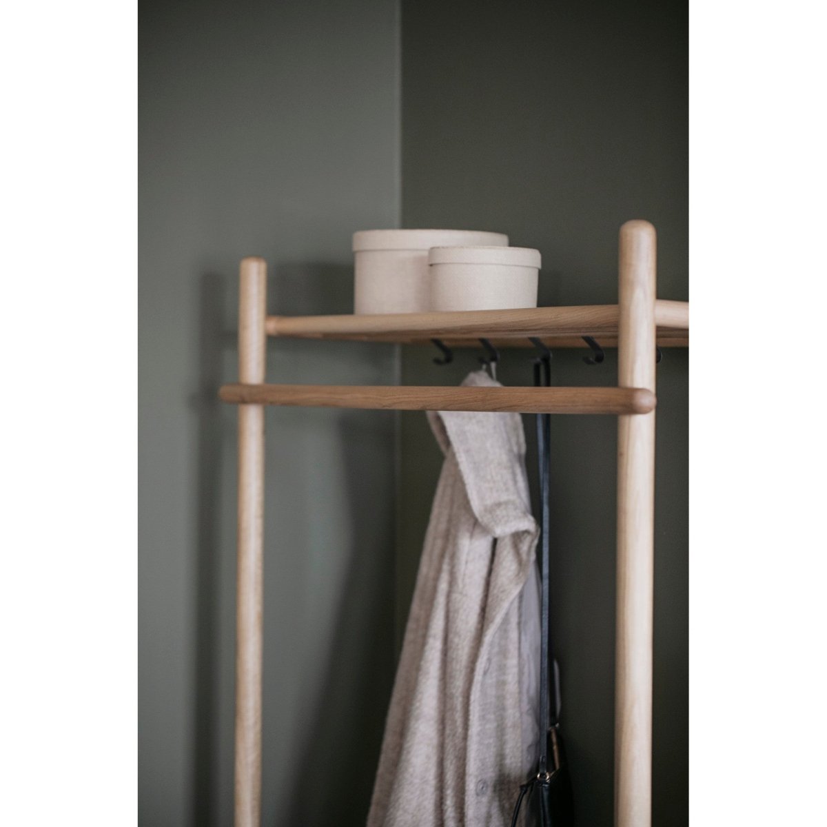 Milford Klädställning Ek | Rowico Home | 7340126541272 | 119505 | Maessing Interiör