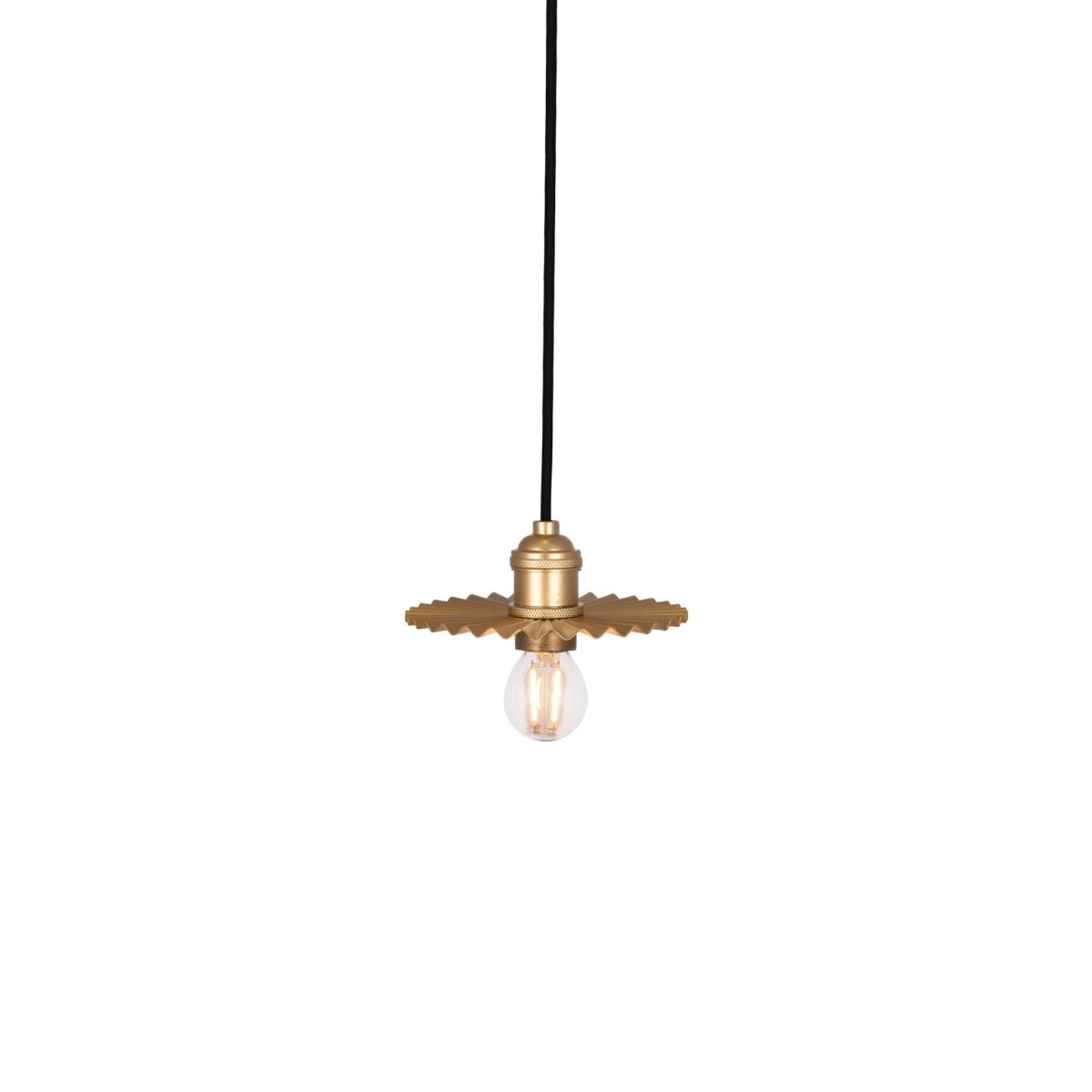 Omega Taklampa 15 Guld | Globen Lighting | 7319432410657 | 241065 | Maessing Interiör