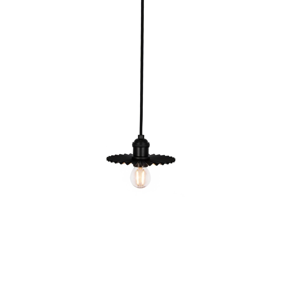 Omega Taklampa 15 Svart | Globen Lighting | 7319432410114 | 241011 | Maessing Interiör