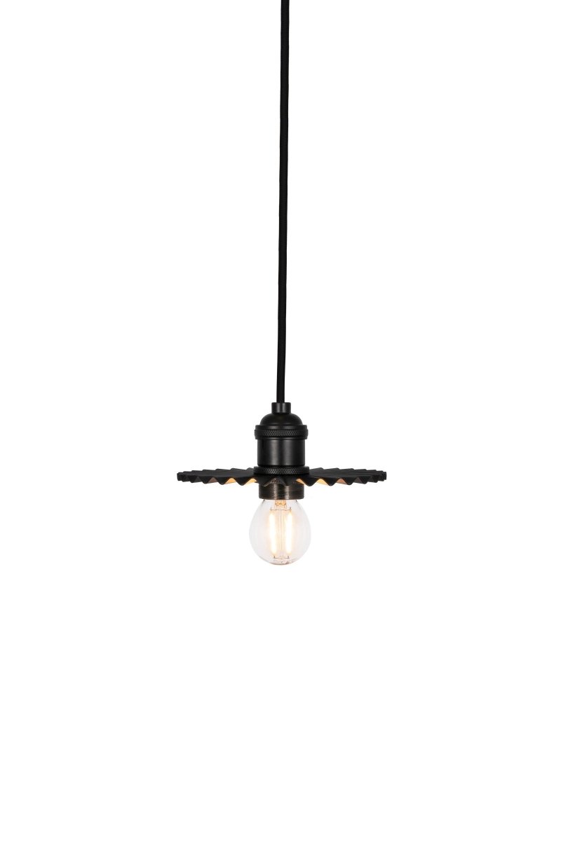 Omega Taklampa 15 Svart | Globen Lighting | 7319432410114 | 241011 | Maessing Interiör