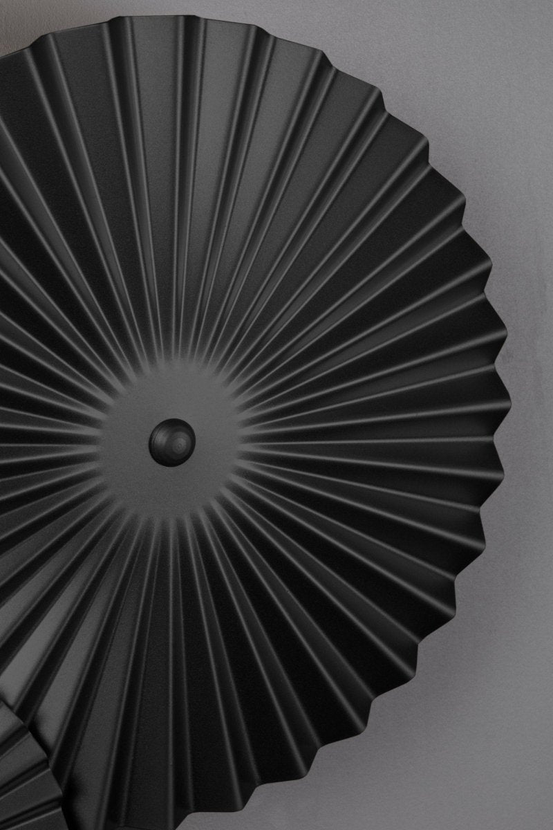 Omega Vägglampa Svart | Globen Lighting | 7319432310117 | 231011 | Maessing Interiör
