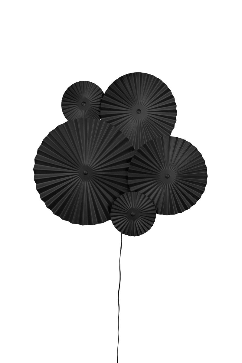 Omega Vägglampa Svart | Globen Lighting | 7319432310117 | 231011 | Maessing Interiör