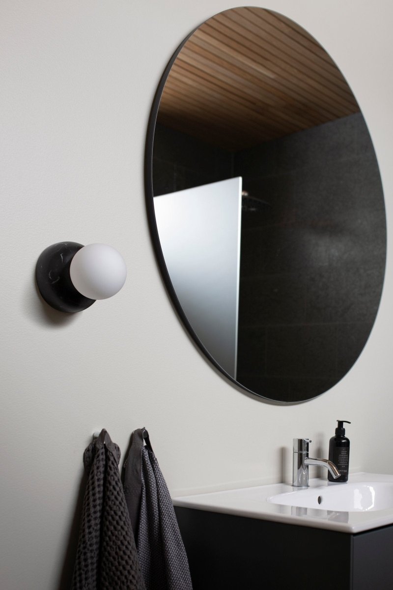 Torrano Plafond/Vägglampa 13 Svart | Globen Lighting | 7319435905112 | 590511 | Maessing Interiör